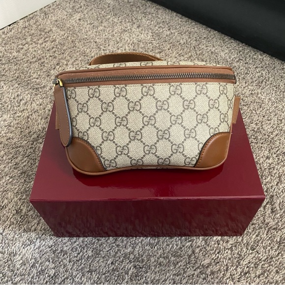 Authentic Gucci GG Icon Belt Bag - Picture 2 of 15